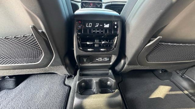 2023 Jeep Grand Cherokee L Laredo X
