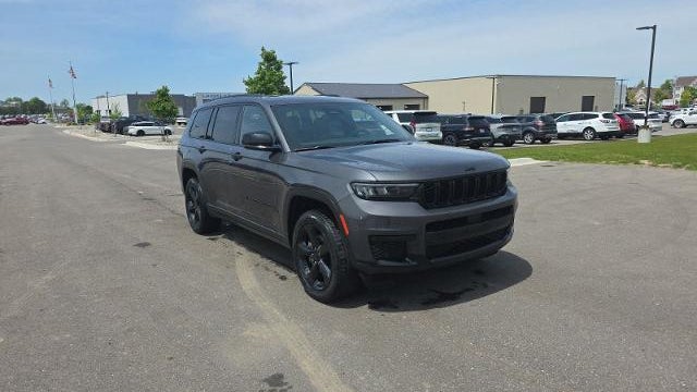 2023 Jeep Grand Cherokee L Laredo
