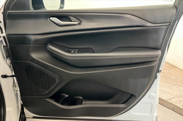 2023 Jeep Cherokee - $29,999
