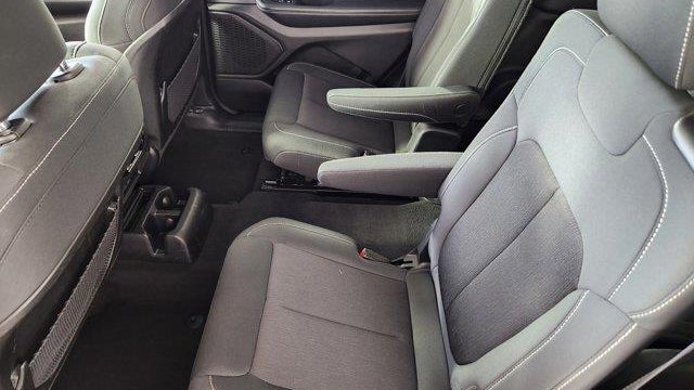 2023 Jeep Grand Cherokee L Laredo X