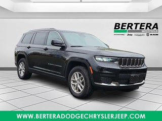 2023 Jeep Grand Cherokee L with Diamond Black Crystal Pearlcoat Exterior