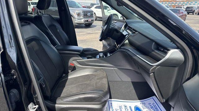 2024 Jeep Grand Cherokee L Laredo