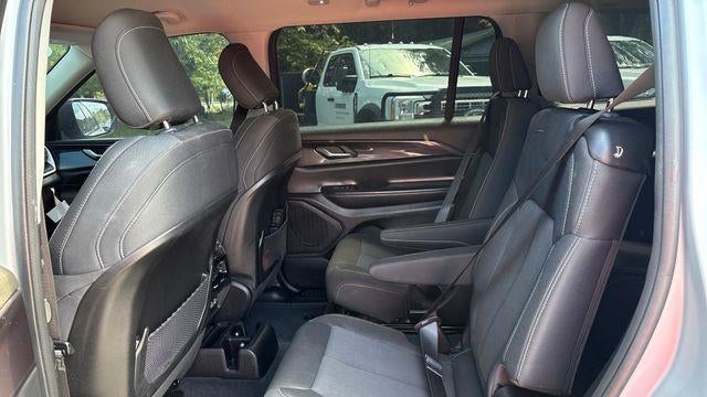 2023 Jeep Grand Cherokee L Laredo X
