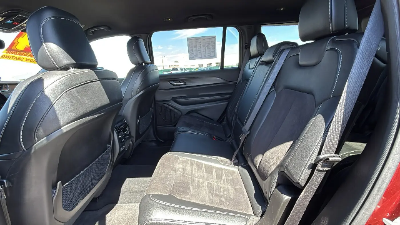 2024 Jeep Grand Cherokee L Altitude