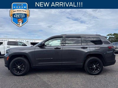 2022 Jeep Grand Cherokee L 4X4 Laredo 4DR SUV