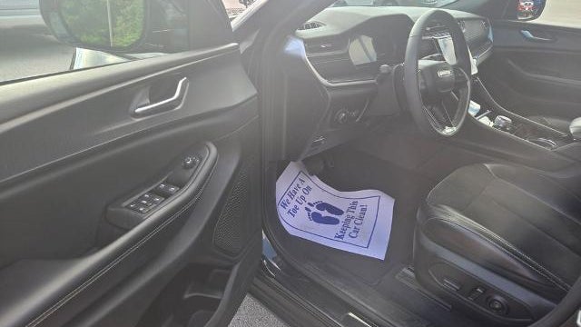 2023 Jeep Grand Cherokee L Laredo X