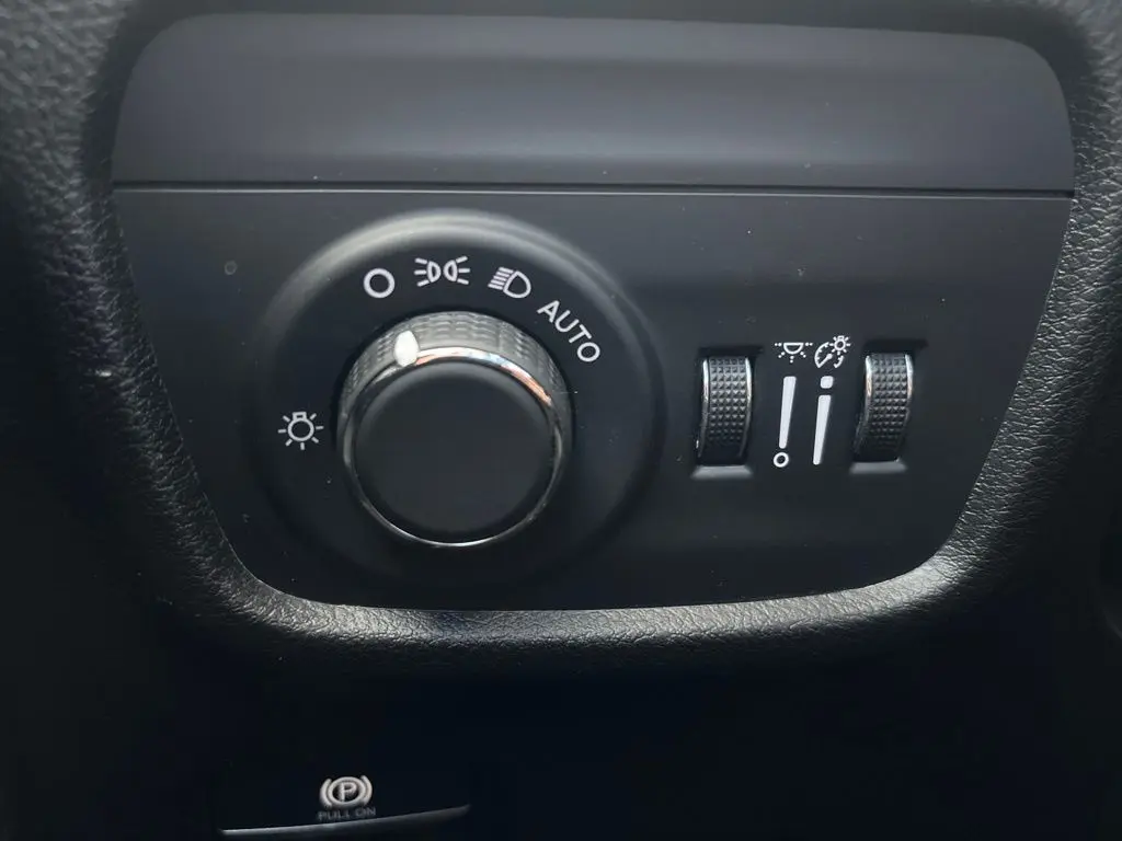 2023 Jeep Cherokee - $23,999