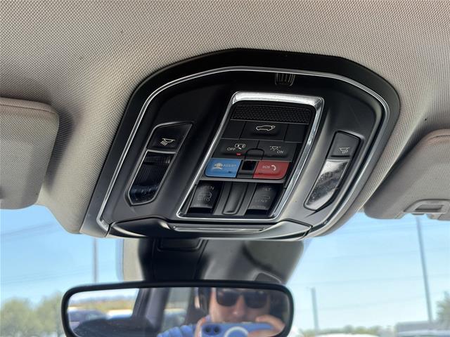 2023 Jeep Cherokee - $24,750