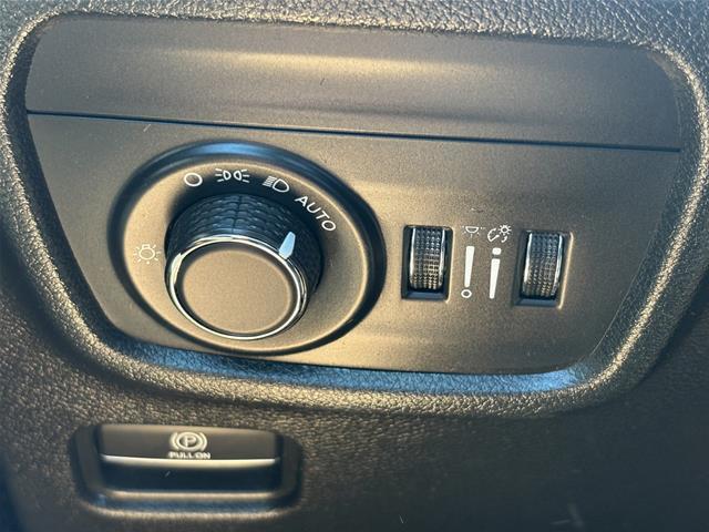 2023 Jeep Cherokee - $24,750