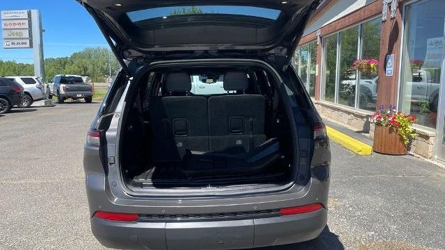 2023 Jeep Grand Cherokee L Altitude X