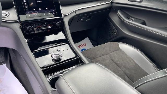 2023 Jeep Grand Cherokee L Laredo X