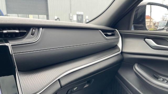 2023 Jeep Grand Cherokee L Laredo X
