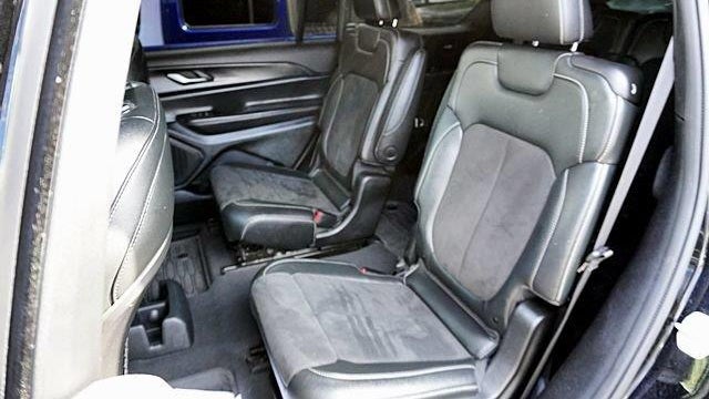 2023 Jeep Grand Cherokee L Laredo X