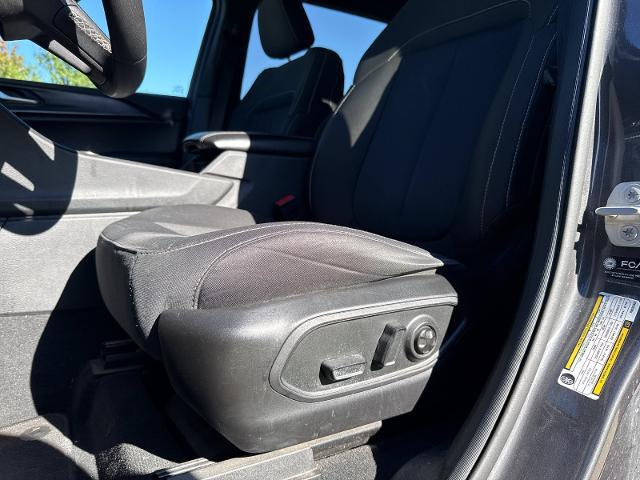 2024 Jeep Cherokee - $24,900