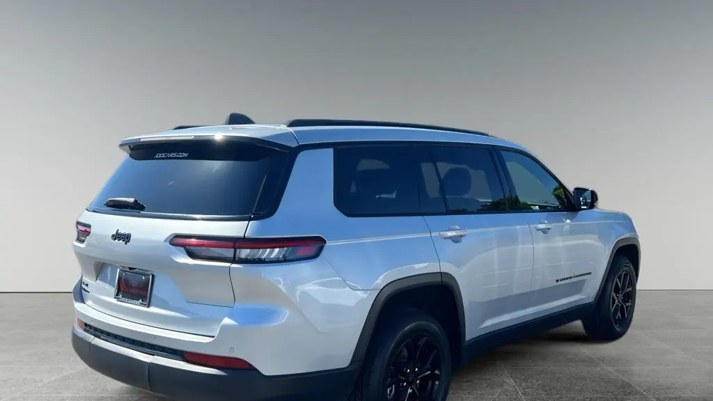 2024 Jeep Grand Cherokee L Laredo