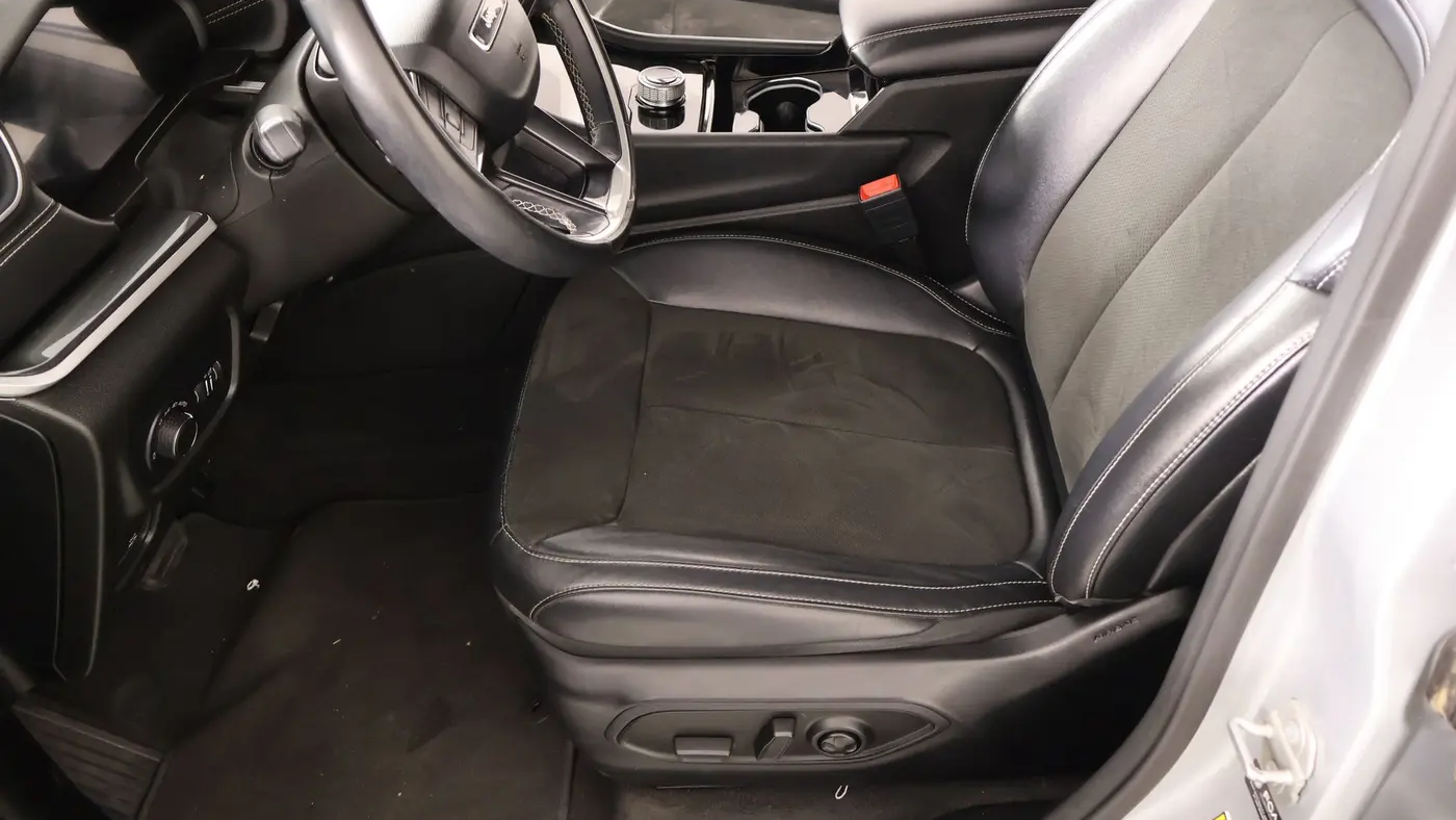 2021 Jeep Grand Cherokee L Laredo