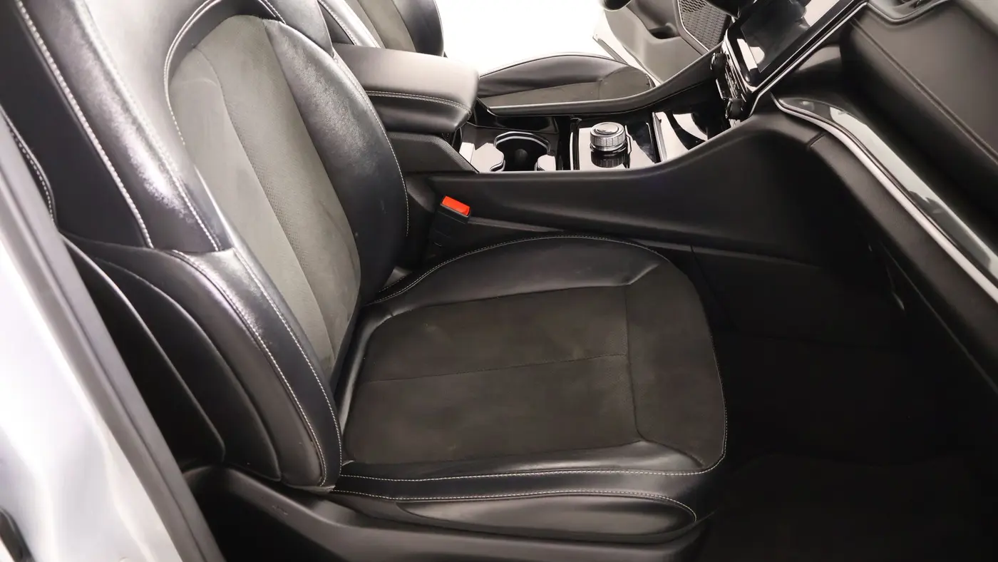 2021 Jeep Grand Cherokee L Laredo
