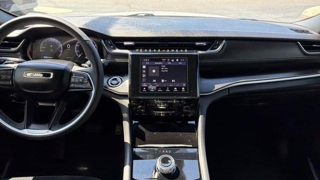 2023 Jeep Grand Cherokee L Laredo X