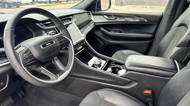 2023 Jeep Grand Cherokee L Laredo X