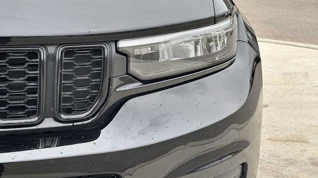 2023 Jeep Grand Cherokee L Laredo X