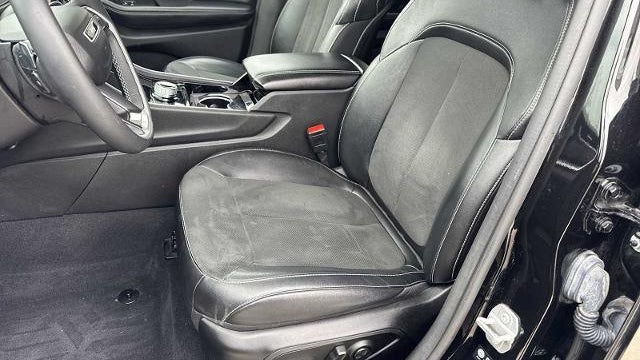 2023 Jeep Grand Cherokee L Laredo X
