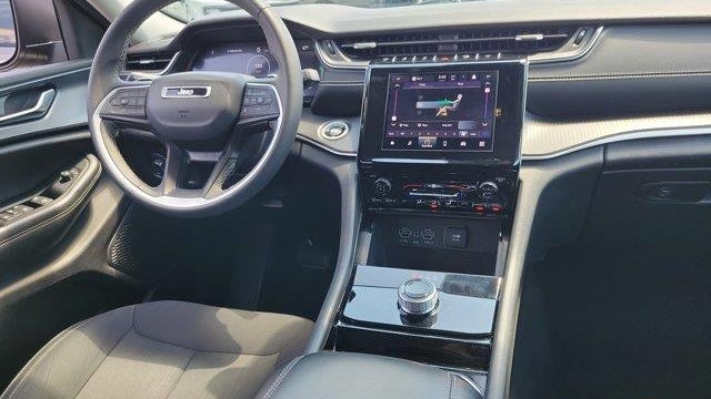 2023 Jeep Grand Cherokee L Laredo X