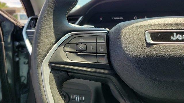 2023 Jeep Grand Cherokee L Laredo X