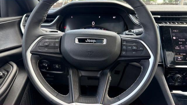 2023 Jeep Grand Cherokee L Laredo X