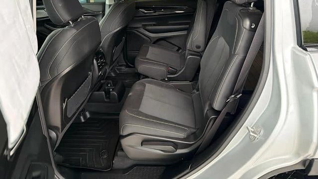 2023 Jeep Grand Cherokee L Laredo X