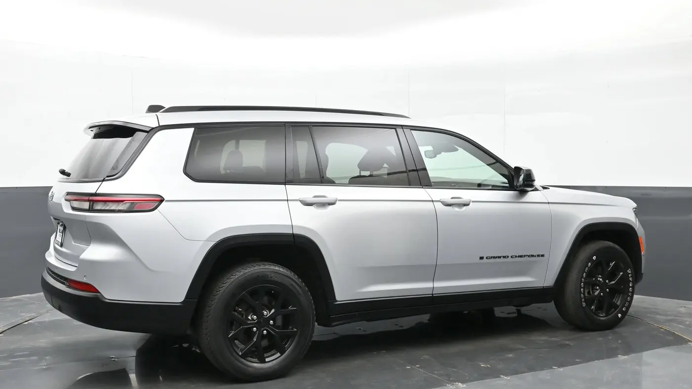 2024 Jeep Grand Cherokee L Laredo