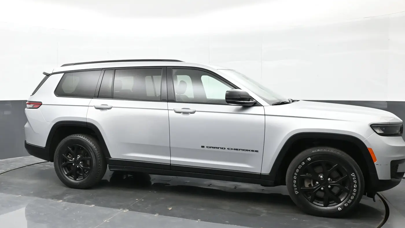 2024 Jeep Grand Cherokee L Laredo