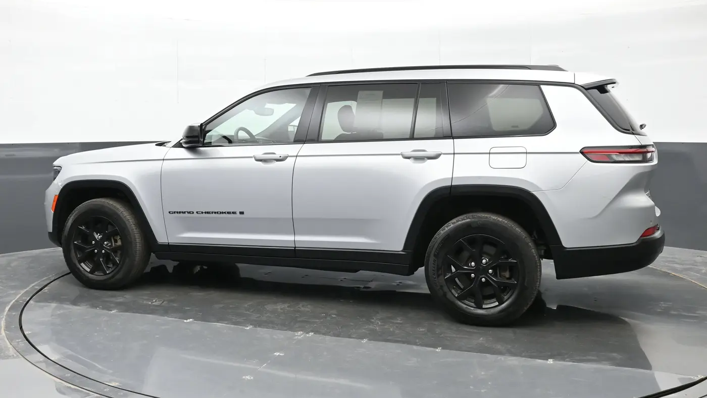 2024 Jeep Grand Cherokee L Laredo