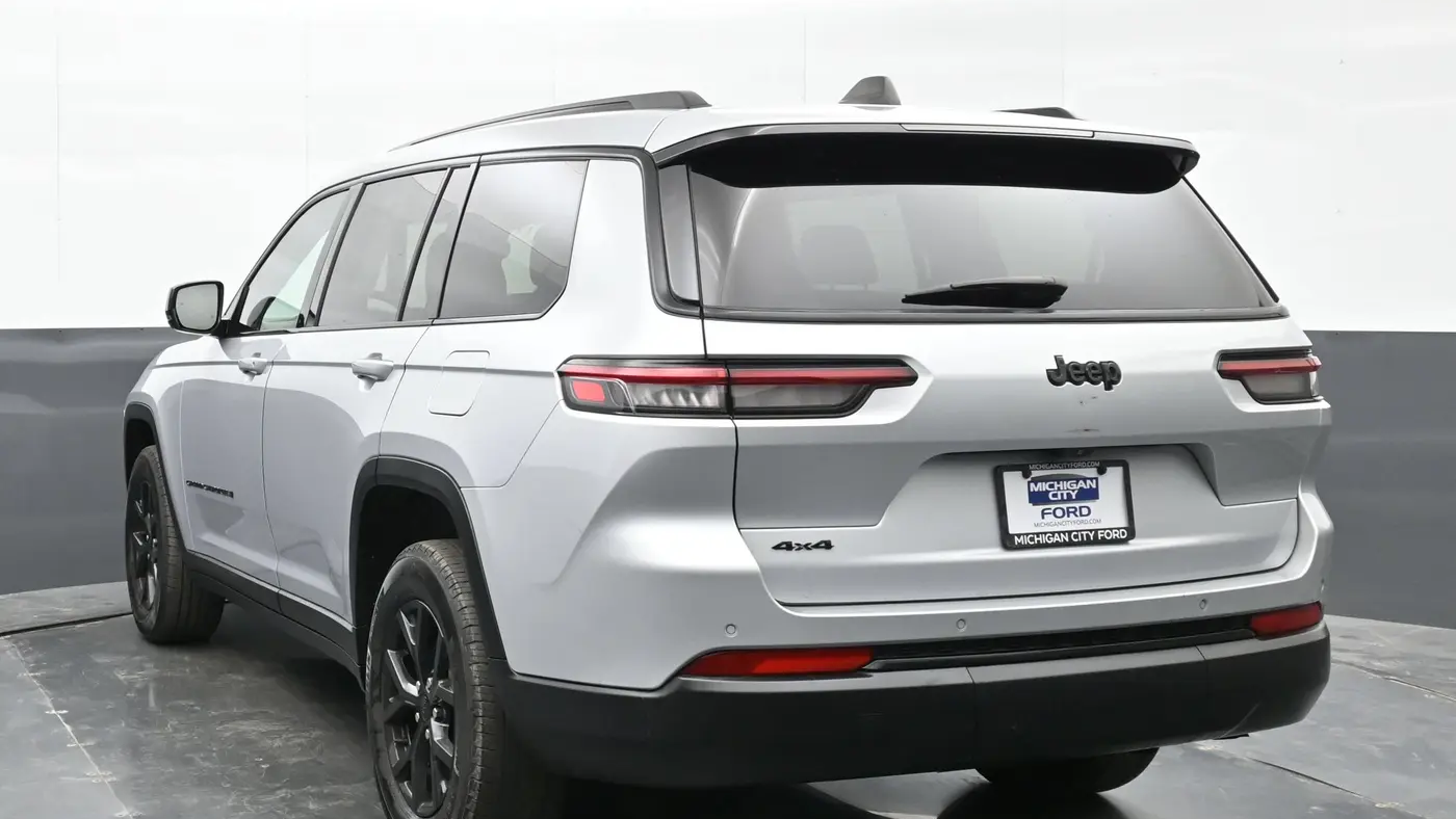 2024 Jeep Grand Cherokee L Laredo