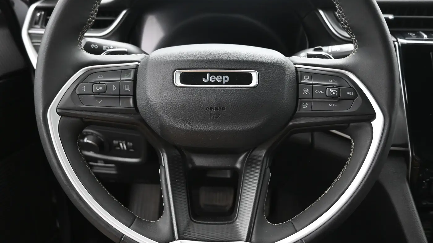 2024 Jeep Grand Cherokee L Laredo