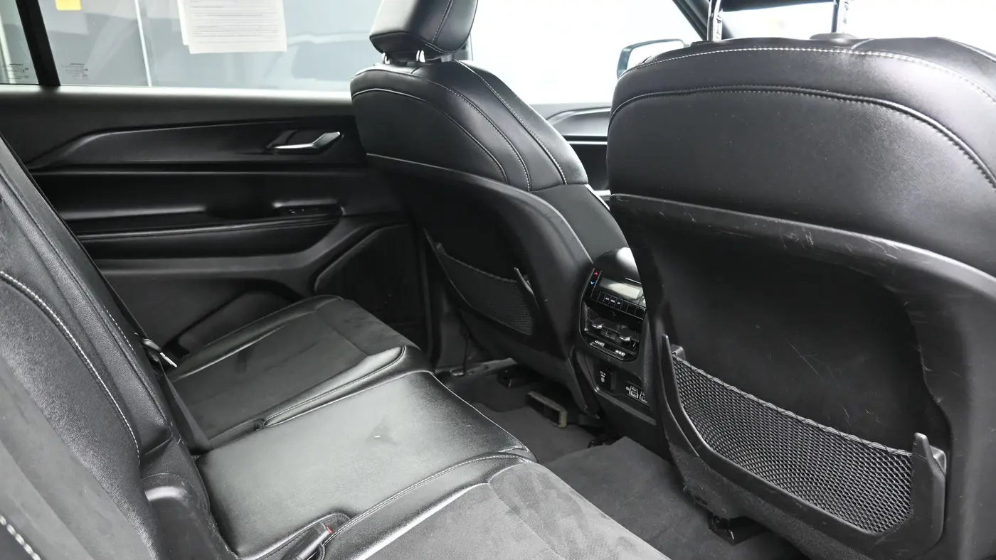 2024 Jeep Grand Cherokee L Laredo