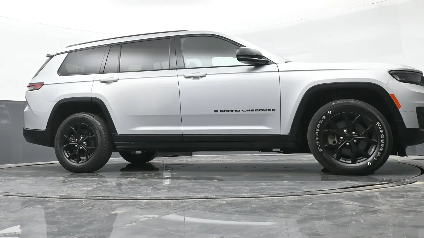 2024 Jeep Grand Cherokee L Laredo
