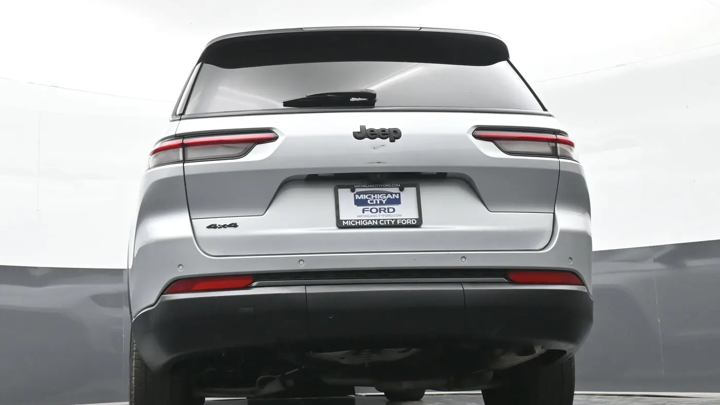 2024 Jeep Grand Cherokee L Laredo
