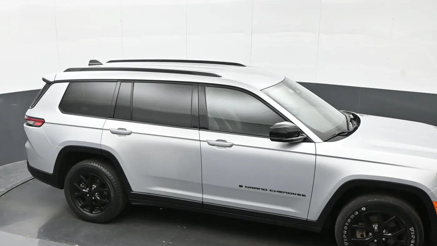 2024 Jeep Grand Cherokee L Laredo