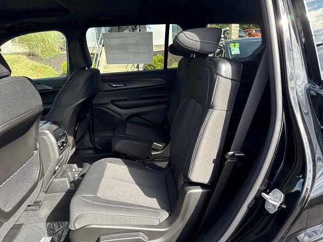 2025 Jeep Cherokee - $39,988