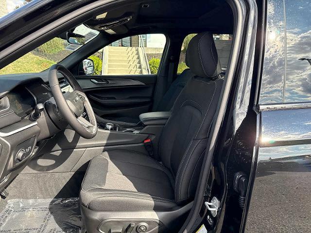 2025 Jeep Cherokee - $39,988