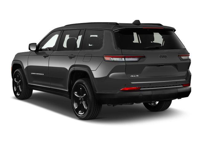 2023 Jeep Grand Cherokee L Altitude — photo 1 of 10