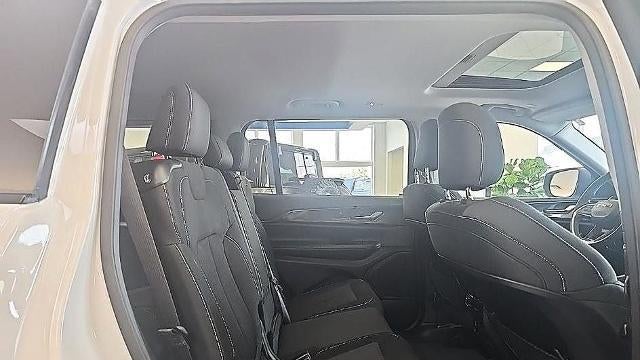 2023 Jeep Grand Cherokee L Laredo X