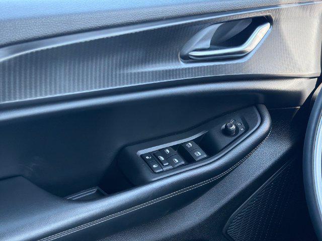 2023 Jeep Cherokee - $25,750