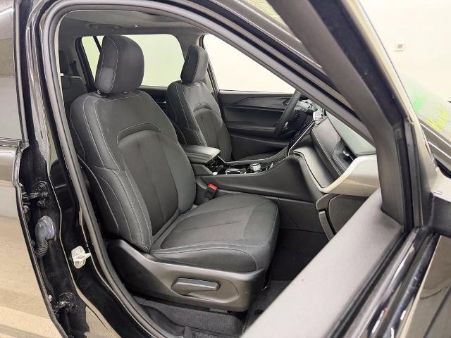 2023 Jeep Cherokee - $25,921