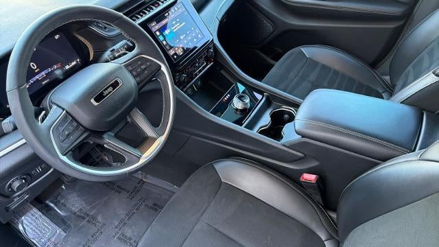 2024 Jeep Grand Cherokee L Laredo