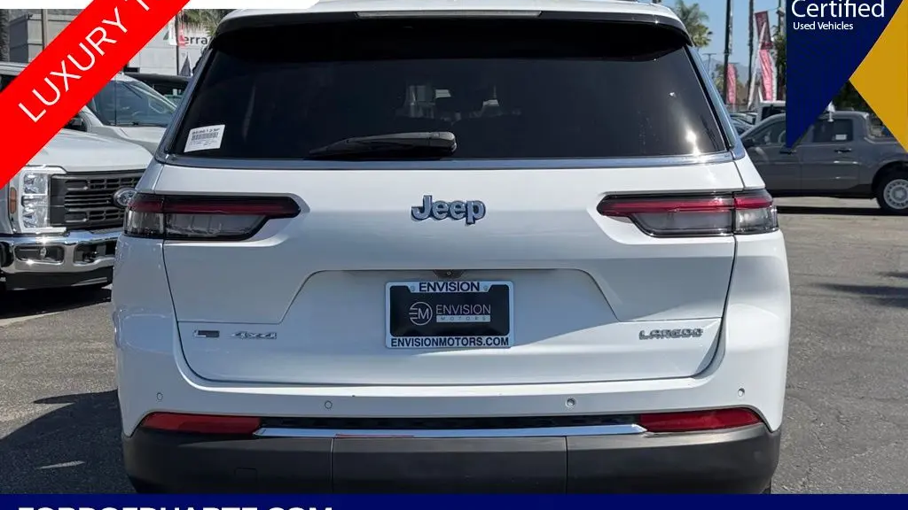 2022 Jeep Grand Cherokee L Laredo