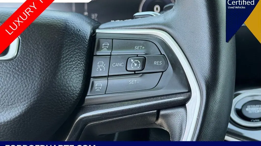 2022 Jeep Grand Cherokee L Laredo