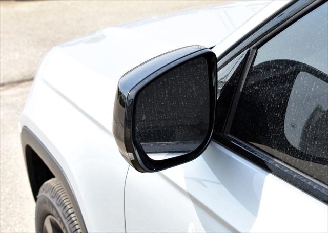 2023 Jeep Cherokee - $25,420