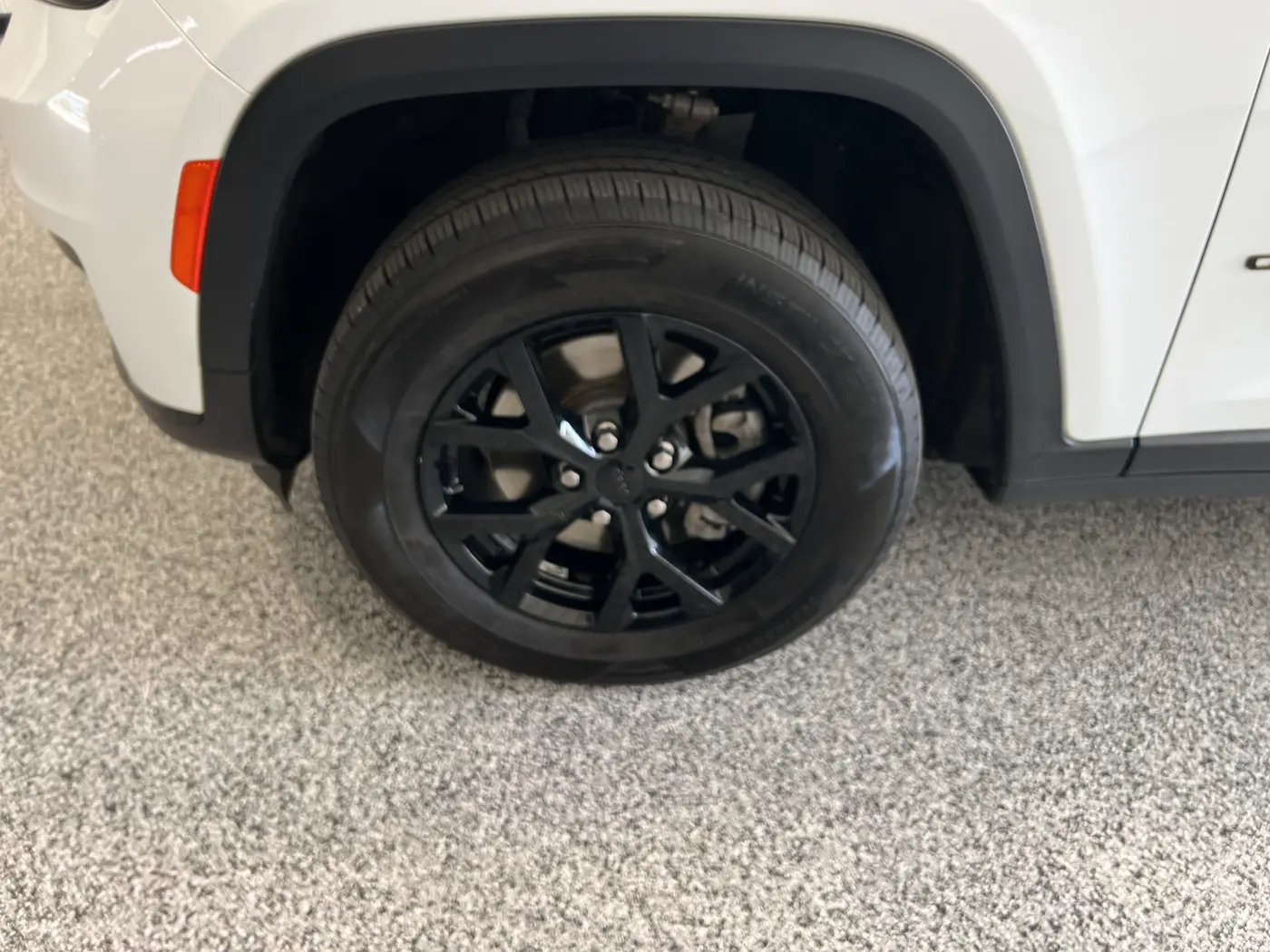 2024 Jeep Cherokee - $27,980