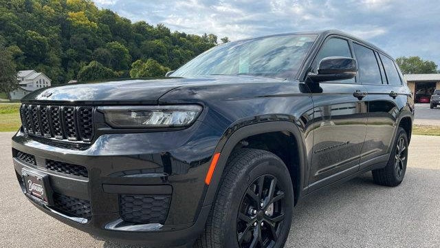 Preowned 2024 Jeep Grand Cherokee L Laredo for Sale